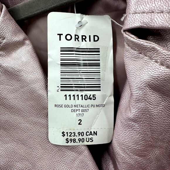 Torrid NWT Size 2 Rose Gold Metallic Moto Jacket Faux Leather Zip Sleeves Lined - Picture 3 of 13